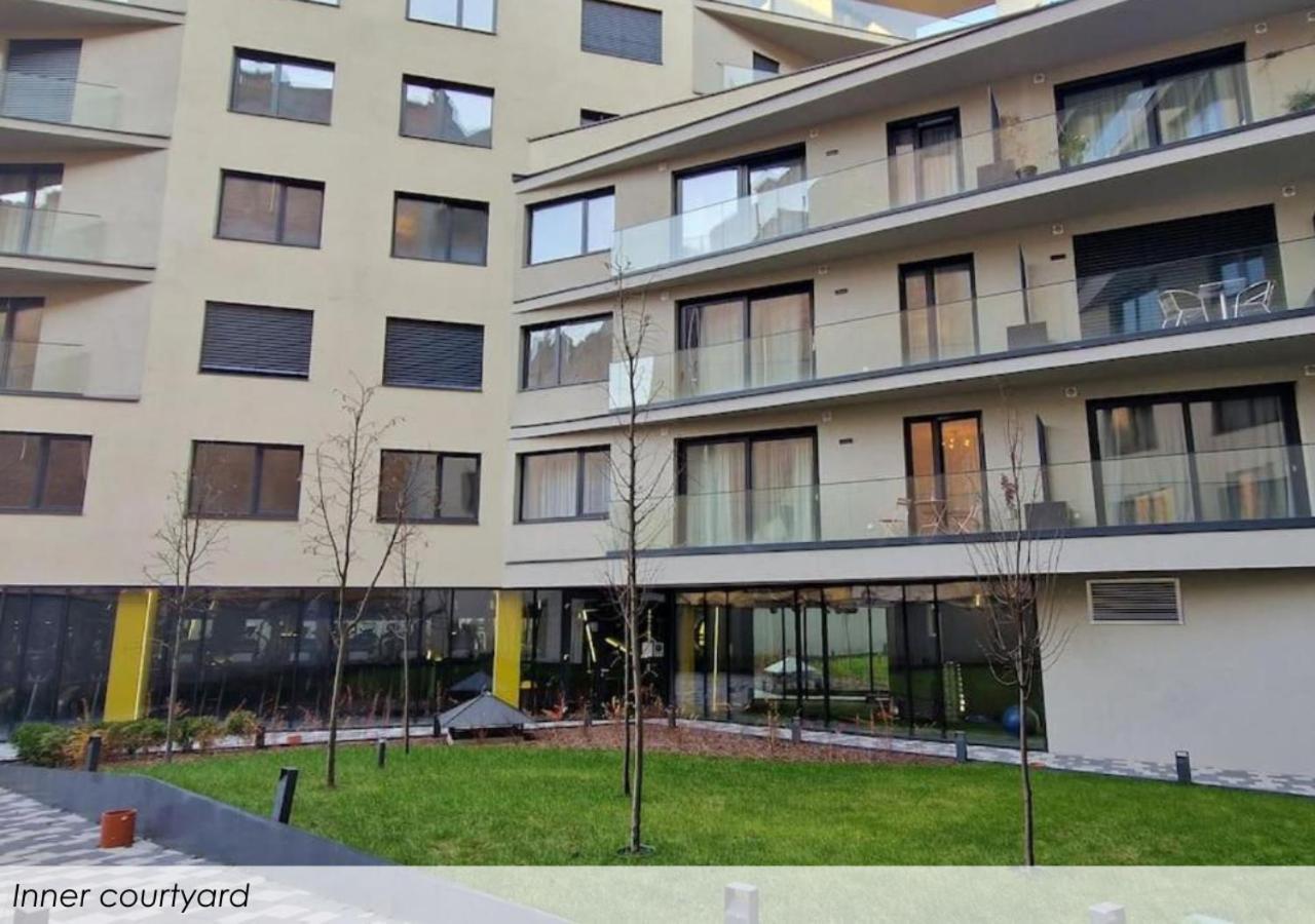 A104 - Liberty Bridge Projection Home With Free Parking Budapest Bagian luar foto
